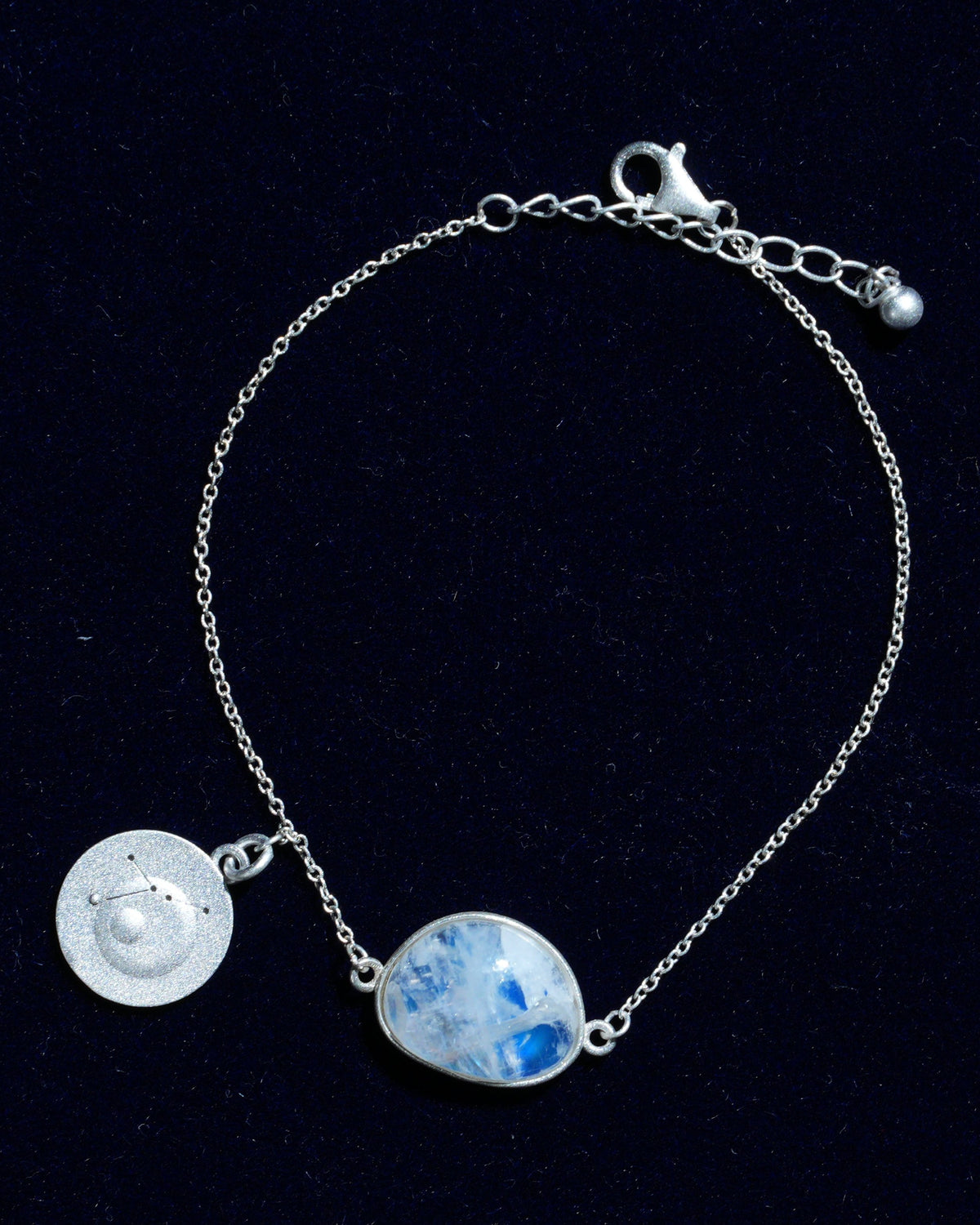 Moonstone bracelet AV-0025, Cancer, on navy velvet