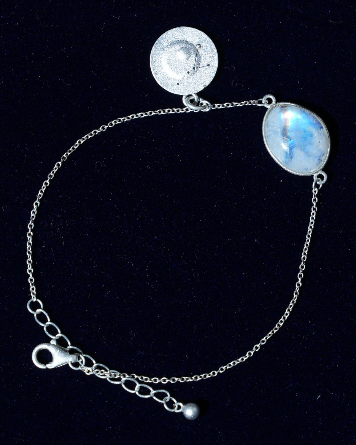 Moonstone bracelet AV-0033, Cancer, on navy velvet