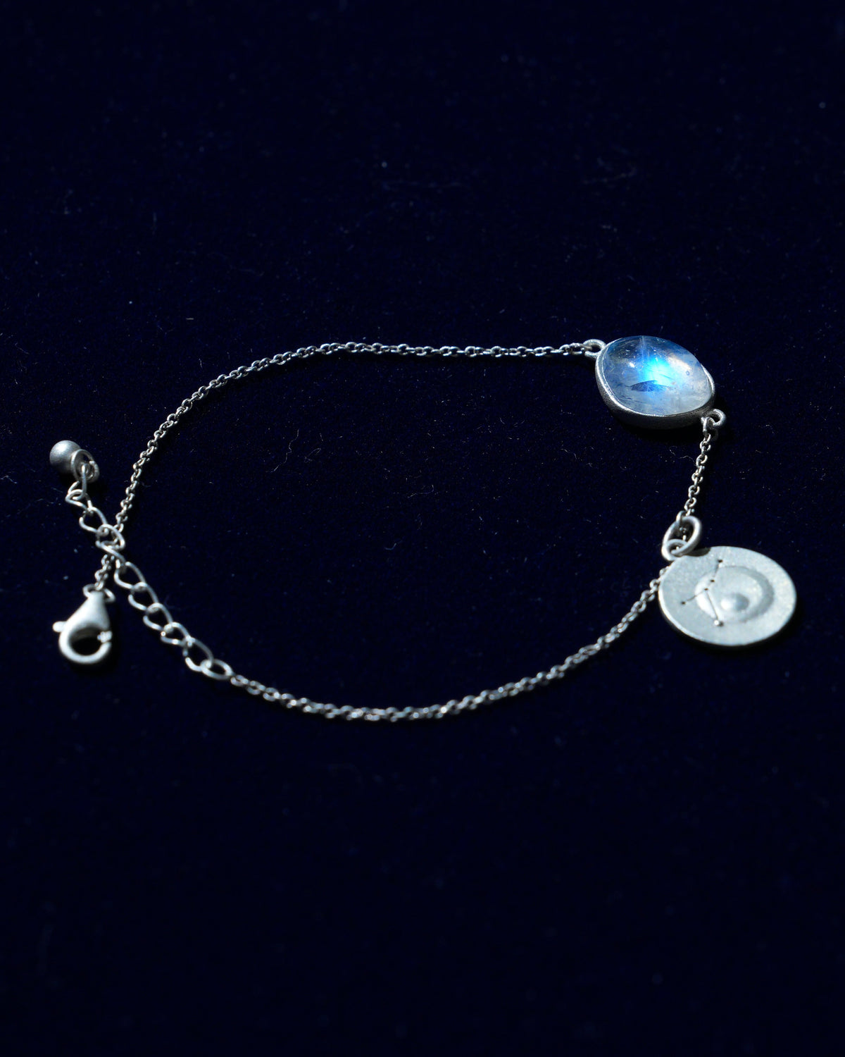 Moonstone bracelet AV-0036, Cancer, on navy velvet