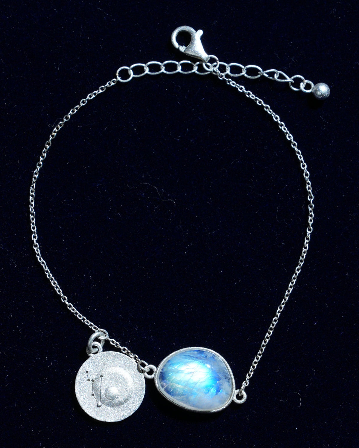 Moonstone bracelet AV-0031, Leo, on navy velvet